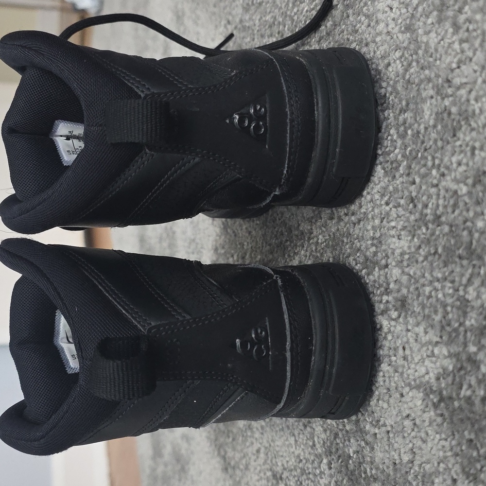 Nike Kids Black ACG Boots - Picture 5 of 7